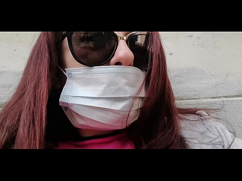 ❤️ ニコレッタは隣人に復讐し、彼のガレージでおしっこをする(特別Covid19イタリア検疫所) ポルノvk ❌️❤